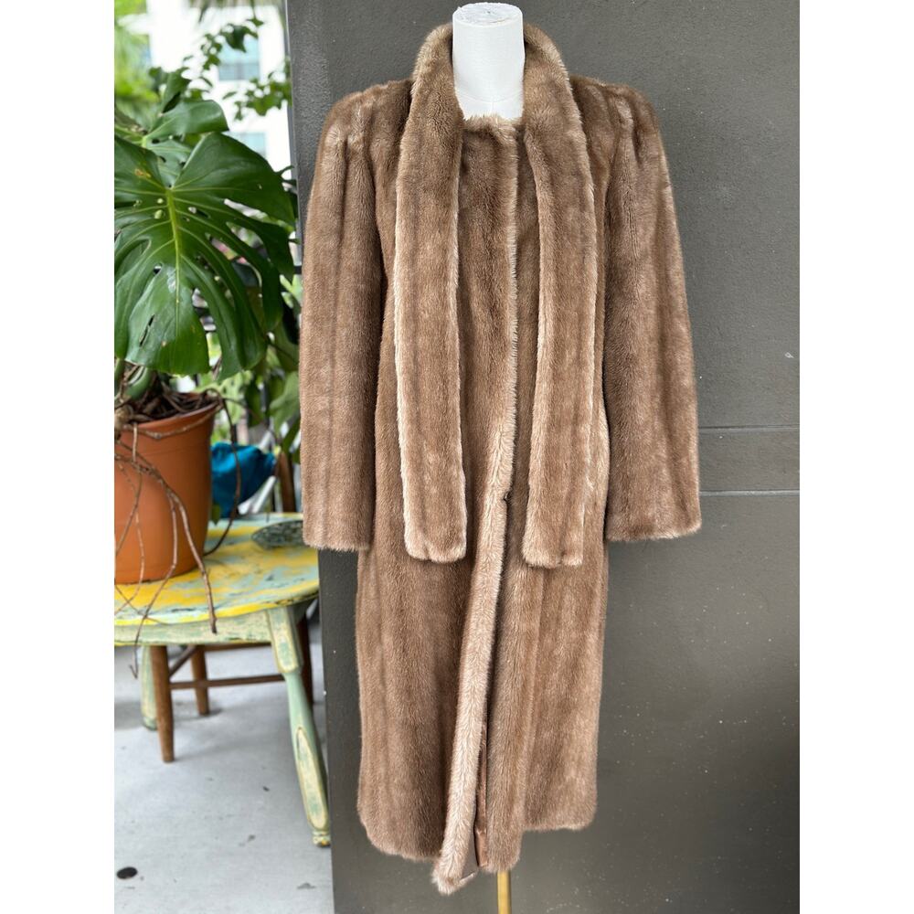 Elegant Brown Fur Coat